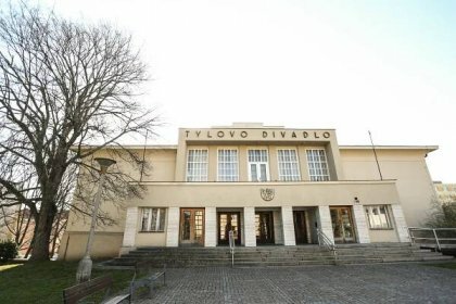 Představení v Tylově divadle